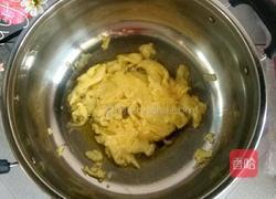 苦瓜炒鸡蛋的做法图解3