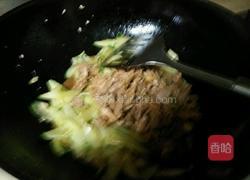 瘦肉炒青瓜的做法图解7