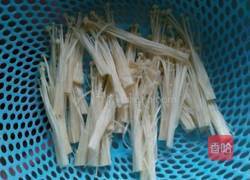剁椒蒸金针菇的做法图解1