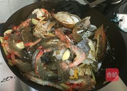 香辣啤酒虾蟹锅的做法图解8