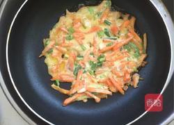 胡萝卜丝饼的做法图解5