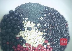 五谷豆浆的做法图解1