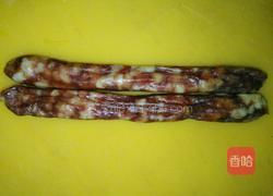 荷兰豆炒腊肠的做法图解2