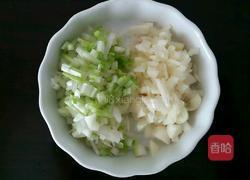 凉拌紫甘蓝的做法图解3