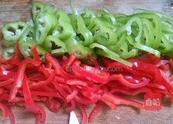 双椒杏鲍菇炒肉丝的做法图解3