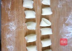 花边水饺(槐花猪肉馅)的做法图解5