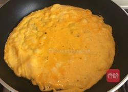 火腿鸡蛋三明治的做法图解3