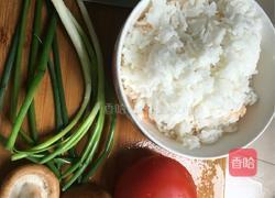 西红柿炒饭的做法图解1