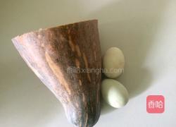 咸鸭蛋炒老南瓜的做法图解1