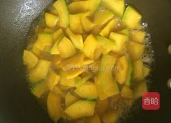咸鸭蛋炒老南瓜的做法图解5