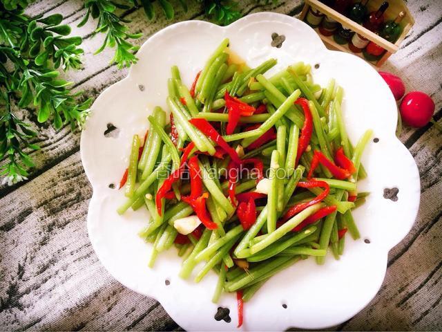 素炒红薯梗子