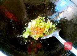 红萝卜丝炒肉丝的做法图解9