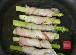 培根芦笋卷的做法图解3