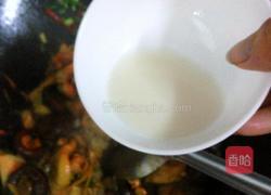 鸡肉炒蘑菇的做法图解5