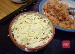 辣白菜培根芝士焗饭的做法图解7