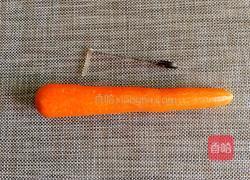 红萝卜花的做法图解1