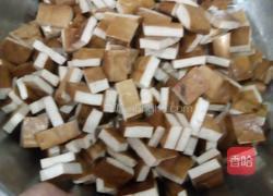 香辣豆腐干的做法图解1