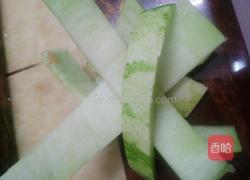 西瓜皮炒鸡脚的做法图解3