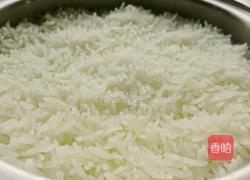 五彩娃娃咖喱盖饭的做法图解1