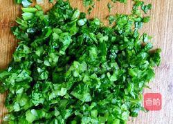 芹菜鸡蛋饼的做法图解1