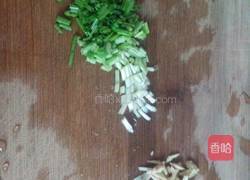 寒菌炖肉的做法图解3