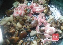 寒菌炖肉的做法图解6