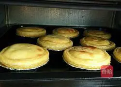 Illustration of how to make whole egg tarts 11