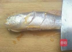 糖醋黄鱼的做法图解1