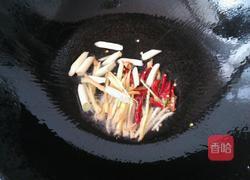 酸辣西芹的做法图解3