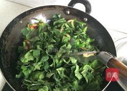 清炒南瓜叶的做法图解7