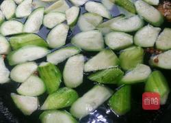 紫菜丝瓜肉片汤的做法图解4