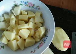龙虾土豆块的做法图解2