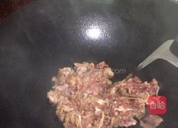 咸菜炒猪肉的做法图解3
