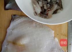 快手鱿鱼炒韭菜的做法图解1