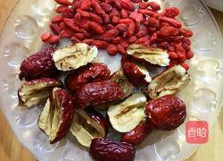 红枣桂圆枸杞红糖水的做法图解2