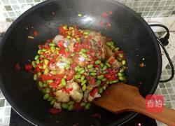 鱼块炒毛豆的做法图解11