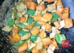 胡萝卜炒杏鲍菇的做法图解8