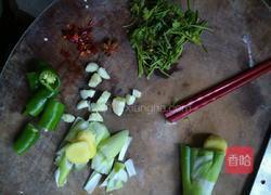 炖鲅鱼的做法图解1