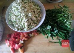 三素捞面条的做法图解1