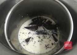 巧克力慕斯的做法图解1