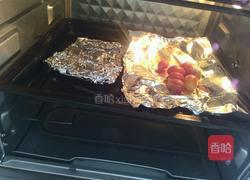 蒜香意面佐烤圣女果的做法图解2