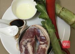 莴笋炒肉末的做法图解1