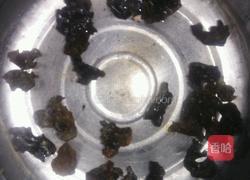 木耳丝瓜虾饺汤的做法图解1