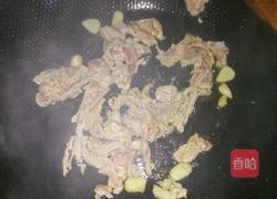 猪肉榨菜蛋汤的做法图解2