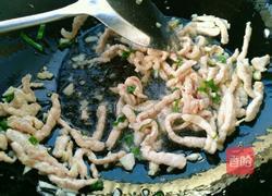 猪耳朵豆角炒肉丝的做法图解6