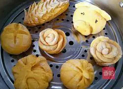 Milk Brown Sugar Pumpkin Steamed Buns Recipe Illustration 6