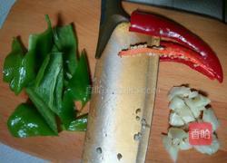 青红辣椒煸秋葵的做法图解4