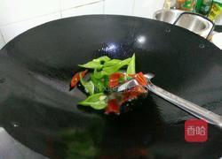 青红辣椒煸秋葵的做法图解6