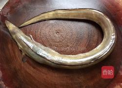 酸梅蒸海鳗鱼的做法图解1