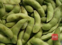 五香煮毛豆的做法图解1